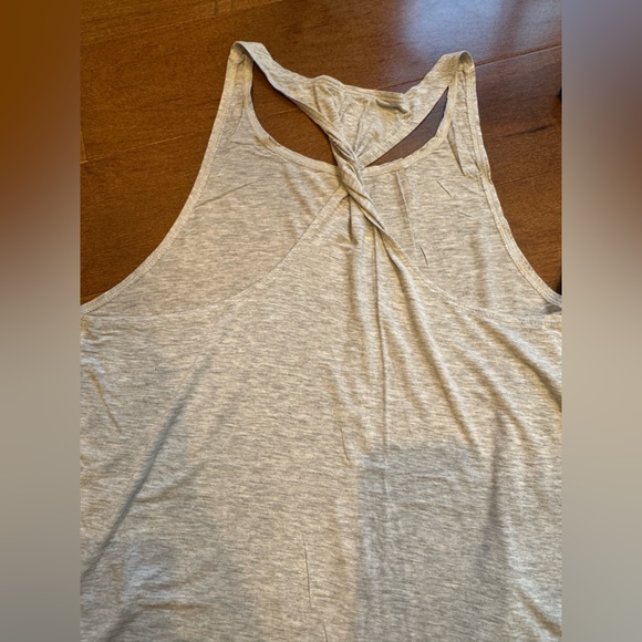 NWOT OFFLINE BY AERIE Tank Set - Picture 7 of 9